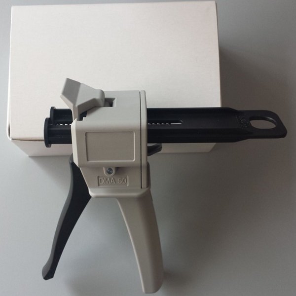 PISTOLA-APPLICATORE MANUALE PER ARALDITE BICART.